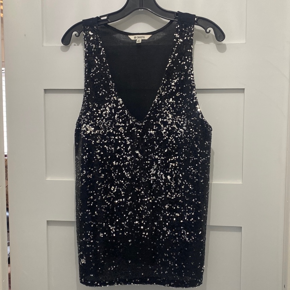 BB Dakota Black Sequin V-Neck Tank. Very sexy!
